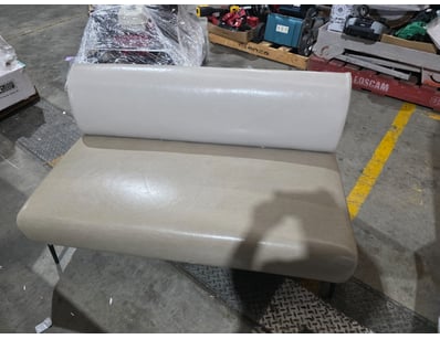 Upholstered bench seat with metal legs
Dimensions:...