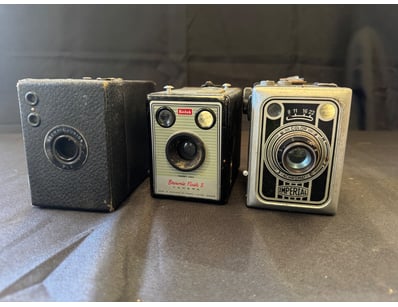BOX CAMERA COLLECTION - THREE PIECE LOT

Item Si...