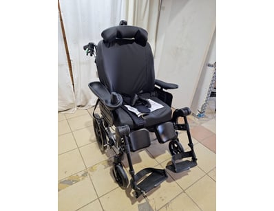 House & Homewares (A1004) - Lot 771