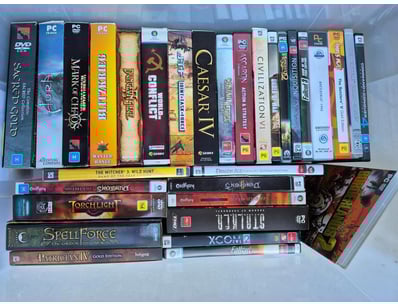 Gadgets, Music & Pastimes (SAA1001) - Lot 4139