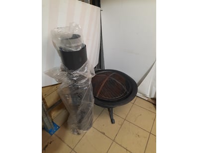 Fire pit with accessories, black finish.

Dimensio...