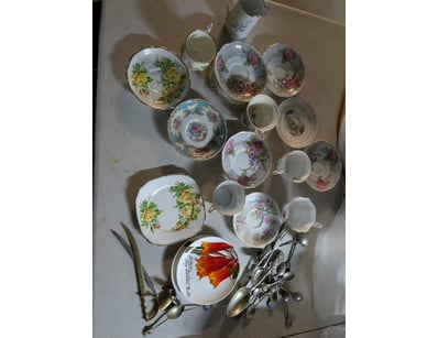 Vintage like English bone china tea service collec...
