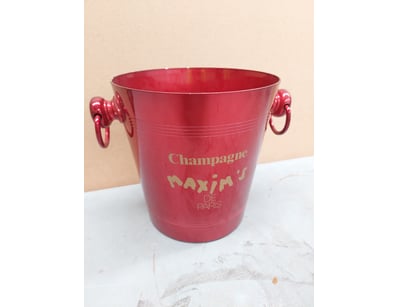 Mancave & Memorabilia (A1007) - Lot 2315