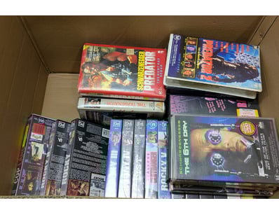 Trading Cards, Gaming & Collectables (A1001) - Lot 1045