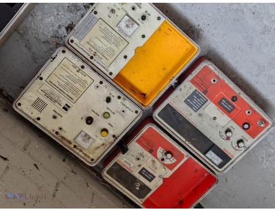 2 x  industrial underground utility locators - Unt...