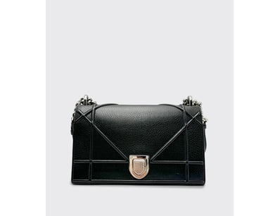 Designer Vault (A977) - Lot 6703