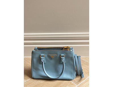 Designer Vault (A993) - Lot 166