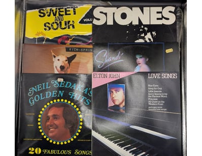 VINTAGE VINYL RECORD COLLECTION - 1970S-1980S POP/...