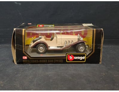 Model Car & Train Mania (A1000) - Lot 528