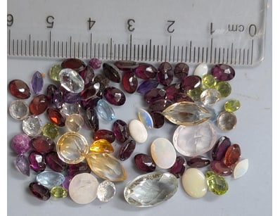 UNRESERVED Diamonds, Gemstones & Opals (A1005) - Lot 253