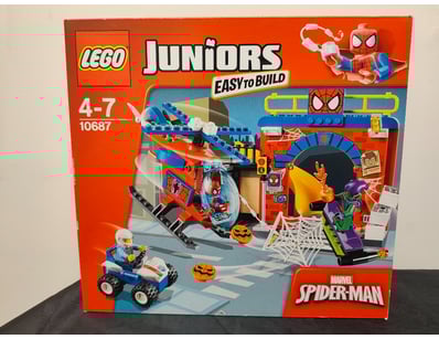 **UNRESERVED** COOKIE'S LIFETIME COLLECTION OF ... - Lot 543