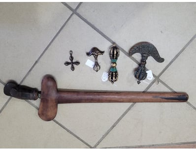 The Curio Collection (A1000) - Lot 2116