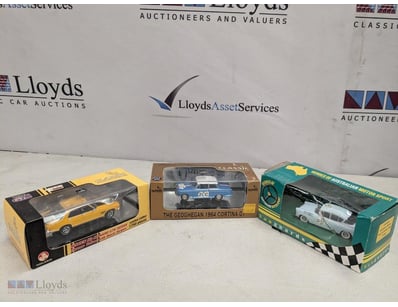 CLASSIC CARLECTABLES DIECAST MODEL COLLECTION - HO...