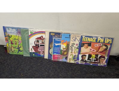 Antiques, Vintage & Interior Treasures (A1005) - Lot 755