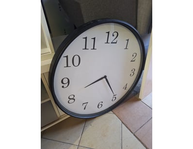 Wall Clock

Dimensions H:76cm W:76cm D:6cm


