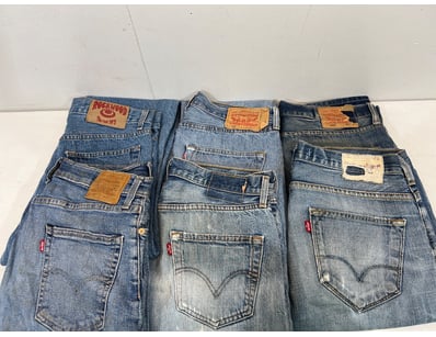 Entire Vintage Clothing Store Liquidation (ON11821) - Lot 52