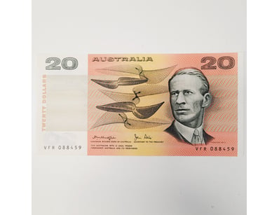 AUSTRALIAN $20 BANKNOTE, R407B (AUNC) 

CV: $200...