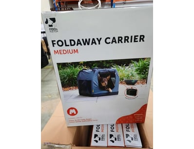 Fido and Fletch, foldaway carrier, Medium.

Dimens...