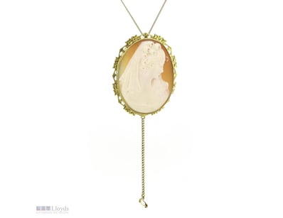 9K YELLOW GOLD LARGE SHELL CAMEO WITH 9K YELLOW GO...