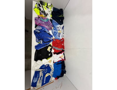 Entire Vintage Clothing Store Liquidation (ON11821) - Lot 56