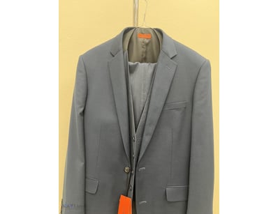 MILANO 3 PIECE POLYESTER MEN SUIT

Material: Polye...