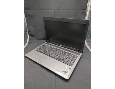 Medion Akoya E6210 Notebook PC featuring a 15.6" d...