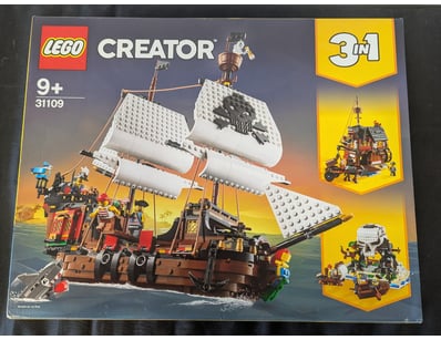 **UNRESERVED** COOKIE'S LIFETIME COLLECTION OF ... - Lot 220