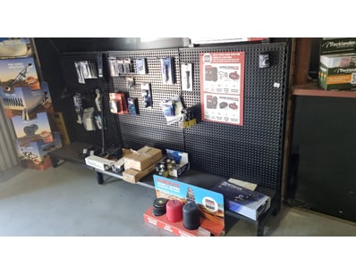 MOSTLY UNRESERVED 4x4 WORKSHOP BUSINESS CLOSURE ... - Lot 57