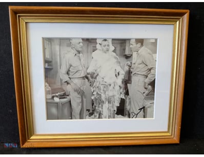 AUTOGRAPHED PHOTO OF THE 1955 FILM MR ROBERTS

Con...