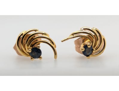 9CT YELLOW GOLD & SAPPHIRE EARRINGS


583010+16...