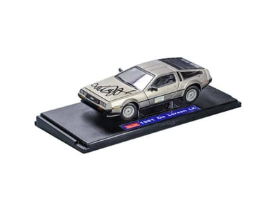Iconic Memorabilia (A978) - Lot 110