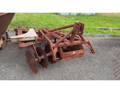 UNRESERVED Farm Equipment & Machinery Clearance ... - Lot 25