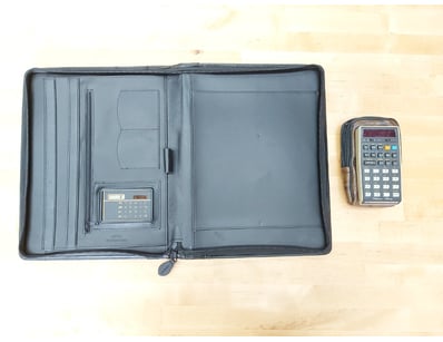Vintage HP calculator organiser set comprising an ...