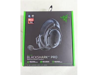 Razer blackshark v2 pro headset, in box

Item un...
