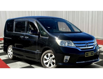 <b>2012 Nissan Serena Highway Star Pure Drive S-Hy...