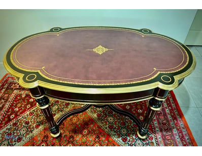 FRENCH 1820 NAPOLEON III CENTRE OF THE ROOM TABLE
...