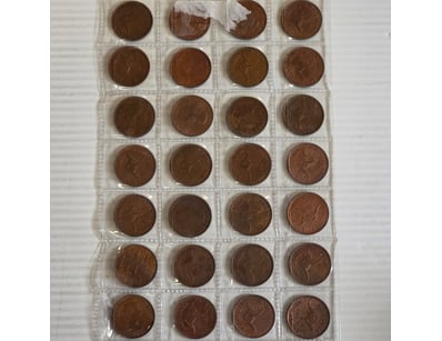 AUSTRALIAN HALF PENNYS DATED 1961

Condition: Fa...