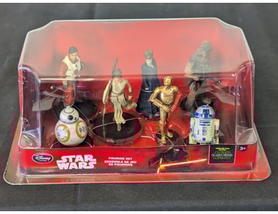 **UNRESERVED** COOKIE'S LIFETIME COLLECTION OF ... - Lot 202