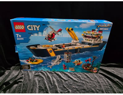 LEGO CITY DEEP SEA OPERATION SET 60266 - SEALED RE...