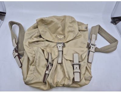 Designer Vault (A987) - Lot 8655