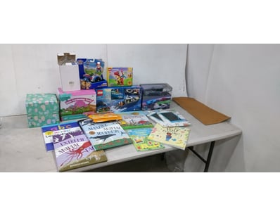 Unclaimed Freight (GCA995) - Lot 408