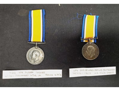 PAIR OF BRITISH WAR MEDALS - WWI SERVICE AWARDS
...