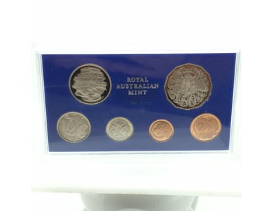 UNRESERVED Banknotes & Coins (A981) - Lot 2677