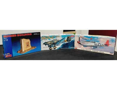 COLLECTION OF THREE SCALE MODEL AIRCRAFT AND BUILD...