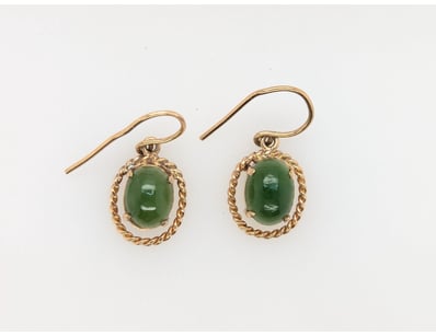 9CT YELLOW GOLD NEPHRITE EARRINGS


583010+64
...