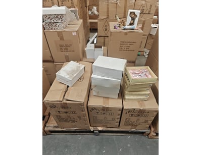 Giftware Warehouse Clearance (SAA994) - Lot 4581