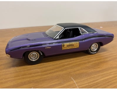 Mancave & Memorabilia (A1007) - Lot 396