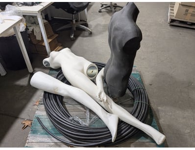 Assorted lot, includes mannequin display set compr...