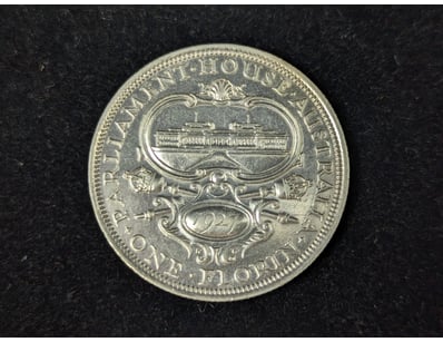1927 AUSTRALIAN 8 PEARL PARLIAMENT HOUSE FLORIN
...