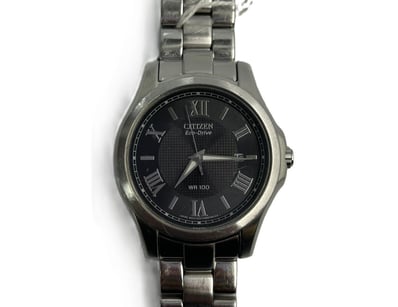 Luxury Pawnbroker Christmas Sale PART 2 (A984) - Lot 417